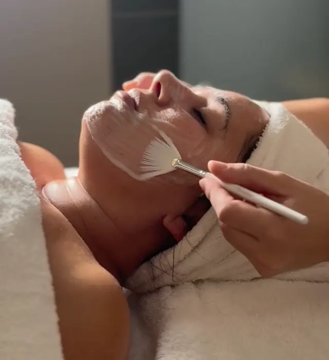 Soin du visage chez Inatha Bien-être et Spa